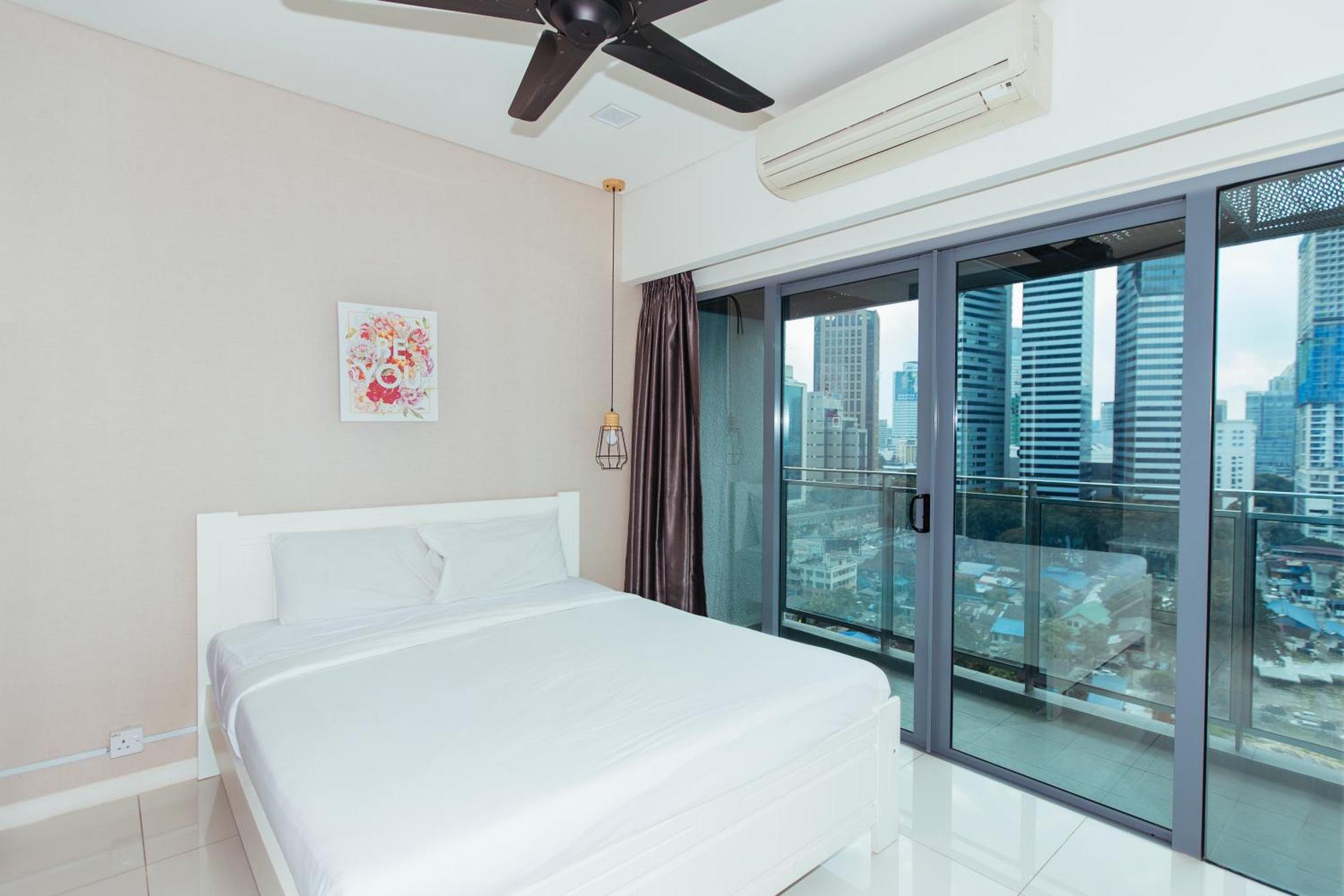 קואלה לומפור Summer Suites Klcc By Apartx מראה חיצוני תמונה
