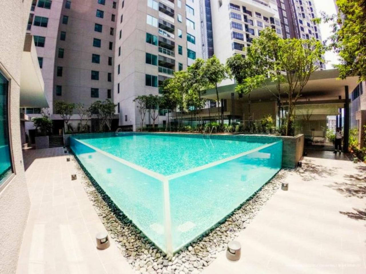 קואלה לומפור Summer Suites Klcc By Apartx מראה חיצוני תמונה