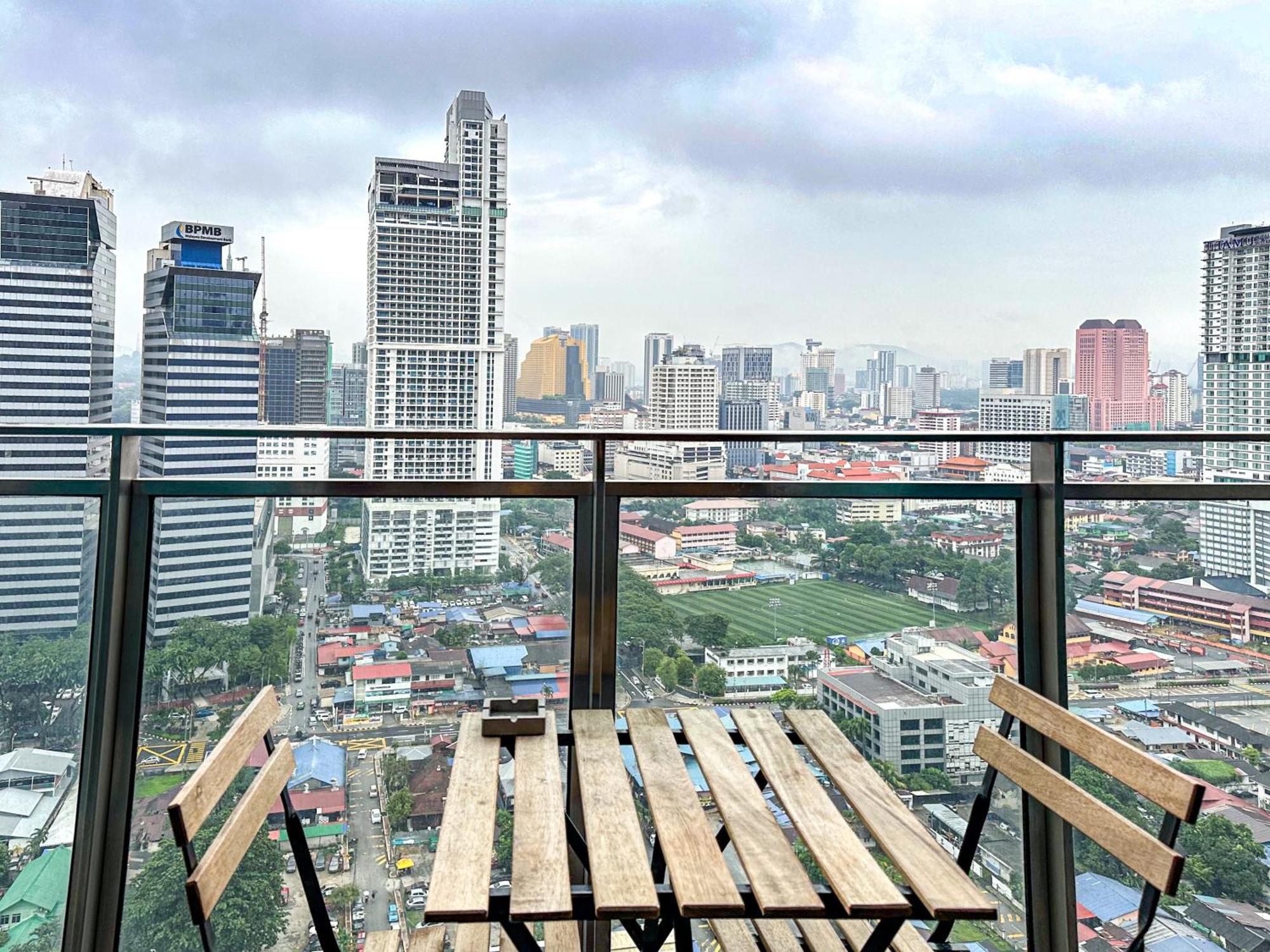 קואלה לומפור Summer Suites Klcc By Apartx מראה חיצוני תמונה